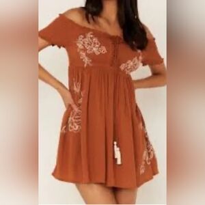 SHYANNE Rust Off-Shoulder Boho Sryle Dress with Floral Embroidery Size XS